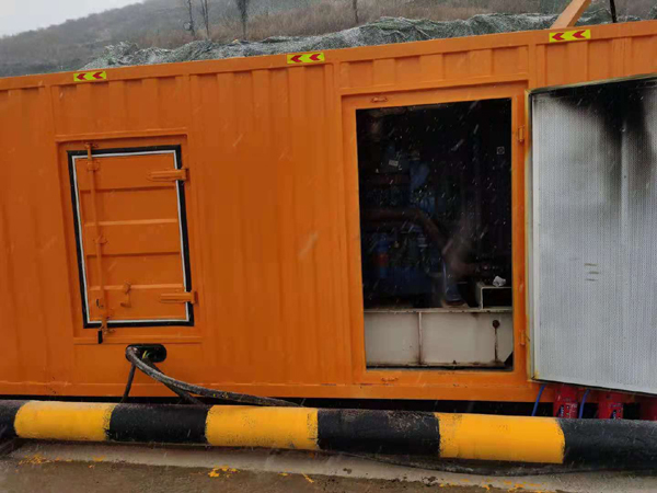 容县发电机出租 柴油发电机组电压低报警怎么办？