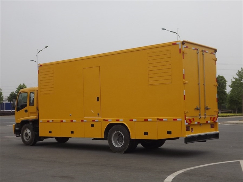 容县发电车出租- 柴油发电机油箱怎么清洗