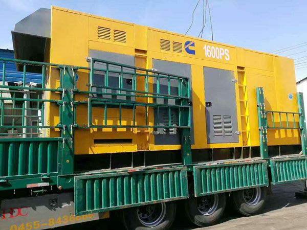 容县测量水冷式机油散热器密封件尺寸时的注意事项有哪些？